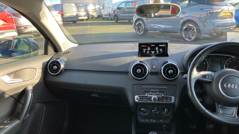 Audi A1 1.4 TFSI Sport Nav 5dr Petrol Hatchback